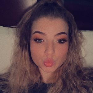 Meet your Posher, Deanna